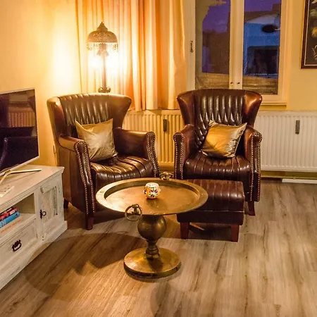 Villa-miramar 3*